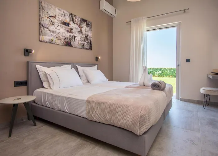 La Vie By Vintage Travel *