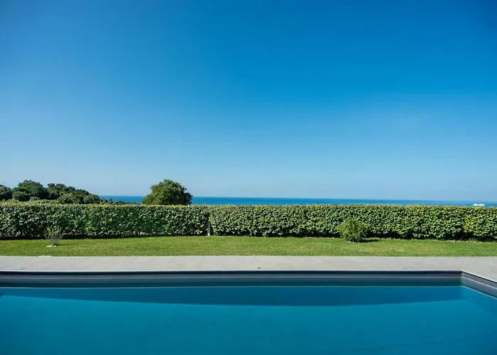 La Vie By Vintage Travel