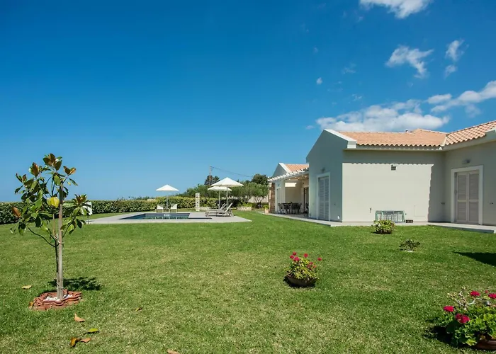 La Vie By Vintage Travel *